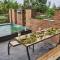 StayVista at Rustic Haven with Pvt Pool, Gazebo & Indoor-Outdoor Game - Kolvan