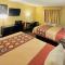 Super 8 by Wyndham Warrenton