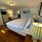 Entire Historic 5 Bed 5 Bath Inn Sleeps 17