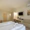 Perla Apartments First Line