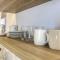 Designer 2BR home in the heart of Sliema with Wifi by 360 Estates - سليمة