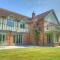 Cotswold Country house Villa Retreat With Pool - Rowde