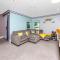Hibiscus16 Heated Pool, Near Beach, Farmer Markets, Tampa, Clearwater, Pinellas Park, Pickleball, Tennis