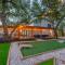 Luxurious Home With Hot Tub & Tree Deck By 6flags - Сан-Антонио