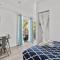 Balcony Chic Apt, w/2 Queenbeds, on Ocean Dr Beach - ميامي بيتش