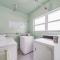 Balcony Chic Apt, w/2 Queenbeds, on Ocean Dr Beach - ميامي بيتش