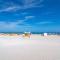 Balcony Chic Apt, w/2 Queenbeds, on Ocean Dr Beach - ميامي بيتش