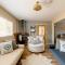 Darling Desert Abode withHot-tub Game Room home - Joshua Tree