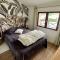 Maison Charme Proche Plage et Forêt avec Jardin, WiFi, BBQ, et Pistes Cyclables à Proximité - FR-1-652-39