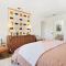 Moonbeam Mountain - Stylish Home withPrivate Boulders Hot Tub! home - Joshua Tree