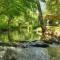 Cozy Creekside Cabin