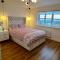Modern and Spacious Edinburgh home with large garden - Edinburgh