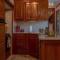Home plus RV on beautiful Lake - Лутц