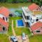 Rivershore Villas