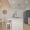 Simply Wonderful Condo with Bayview Private Pier and Pools - روكبورت