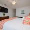 Simply Wonderful Condo with Bayview Private Pier and Pools - روكبورت