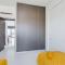 Modern Apart only Steps from Beach