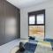 Modern Apart only Steps from Beach
