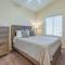 CRESCENT - Stunning Lake View with Pool, BBQ and Sunsets