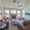 CRESCENT - Stunning Lake View with Pool, BBQ and Sunsets