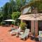 Chateau de Pys Guest House - Latrape