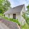 Updated Glen Arbor Cottage on Lake Dock and Mooring - بلدة غلين أربور