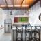 Welcome to Paradise - Luxurious 2 Bedroom Oasis with Pool and Lush Tropical Garden