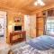 Peaceful Murphy Cabin with Fire Pits and Forest Views! - ميرفي
