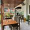 Vibes Samui Hostel and Cafe' - Ban Nai Na