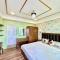 Yepplos Luxury Deluxe Room with Mountain View