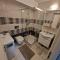 Airplane by Airport Residence - 奥托佩尼