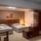 Voyage Hotel