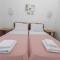 Seashell apartment next to the beach - Посіді