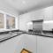 THE OAK - An Elegant 2 Bedroom House in Dartford - London Zone 8 - Дартфорд