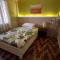 QHouse - 2 Storey House with 4 Bedrooms and 2 Bathrooms