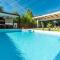 New Villa with swimming pool - 彼得罗瓦拉丁
