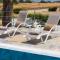 Kanelis Studios & Suites