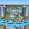 1st Floor Palms of Destin Resort Updated Condo with Beach Shuttle - ديستين