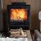 The Riverside Mountain Lodge - 110sqm clam luxury - including bed linens, towels,