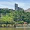 Cozy Chic HEART OF PITTSBURGH 7th Floor 24-7 Gym Lounge Roku