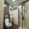E5 PARK OTEL