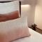 VILLA FER-GUY " Beeldige Suite met parking, nabij strand en casino"