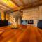 Arce singular by urbanhosting - Arce