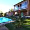 Superbe bas de villa 80 m2 piscine privée réservée aux vacanciers avec vue magnifique 6 couchages