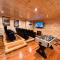 Blaze of Glory - New Luxury, 4BR, Theater, Arcade, EVC, Location