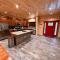 Blaze of Glory - New Luxury, 4BR, Theater, Arcade, EVC, Location