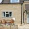 Owl Cottage - Cosy Cotswolds Stone Escape, Dog Friendly - Wyck Rissington