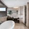 Luxury in Paradise - Sea views and Beach