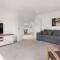 Coastal Delight - close to the Beach and shops