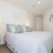 Stylish and Spacious, Downtown Mount Maunganui